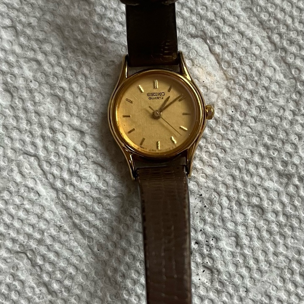 Ladies Seiko Watch, sold as is